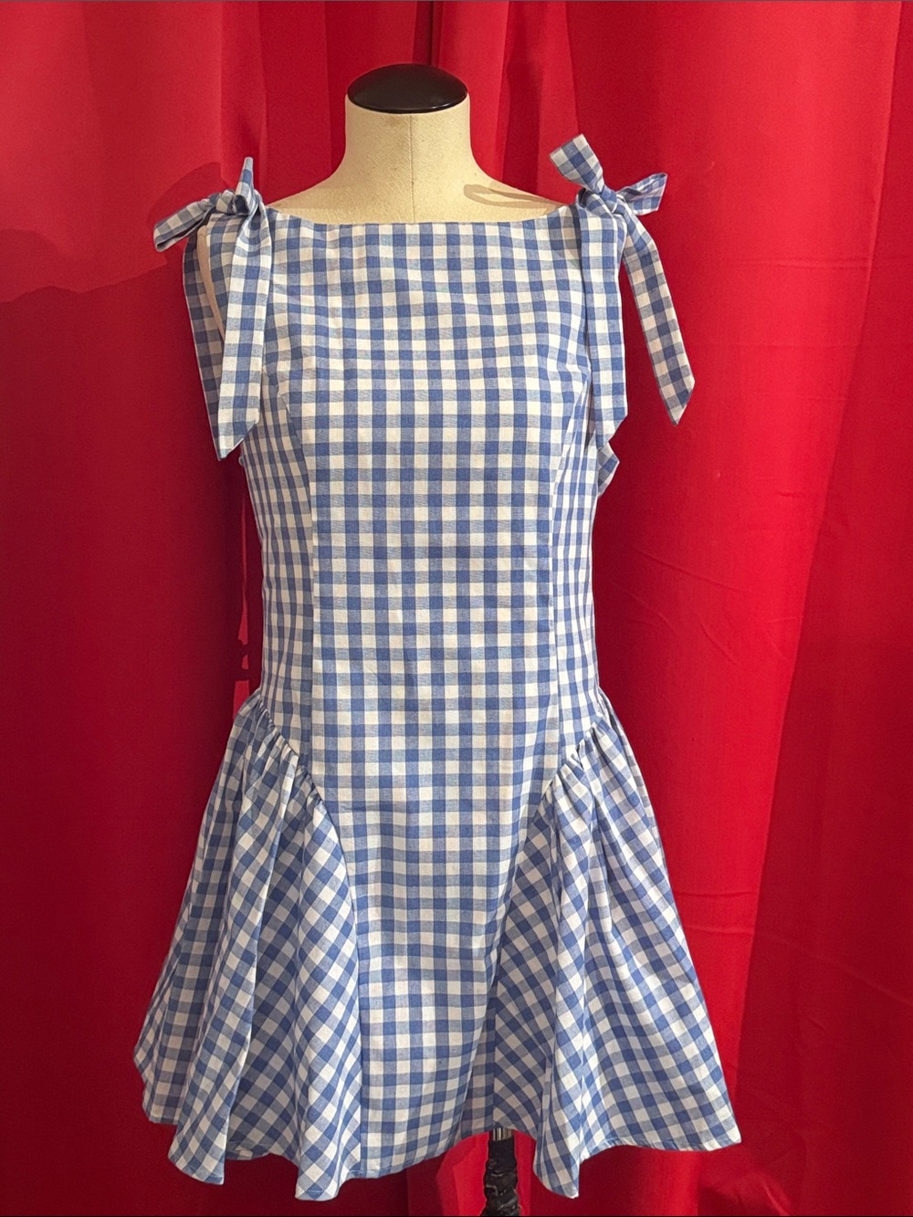 Gingham dress with shoulder bows